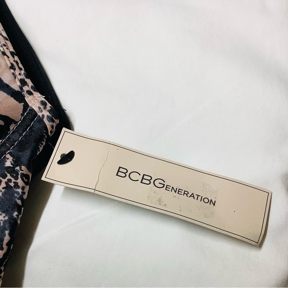 🆕 BCBGeneration Size 36B Sports Bras Set of 2 - Picture 7 of 7